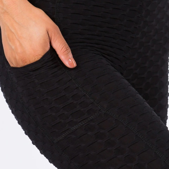 BLK Solid color Honeycomb Active Tech Pockets Leggings- NEW - Picture 6 of 6